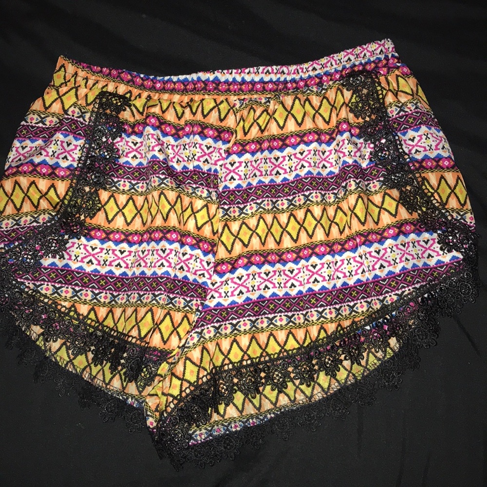 Patterned shorts